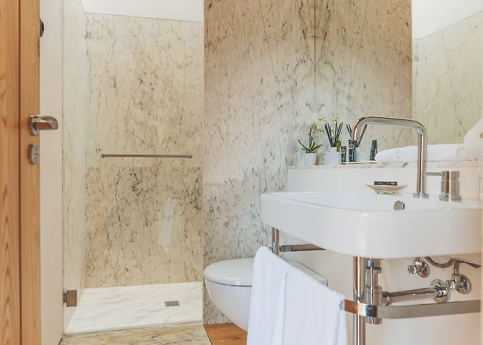 Casa Do Arco By Douro Exclusive Bed and Breakfast